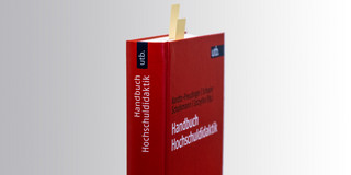 Das Handbuch Hochschuldidaktik, ein rotes Buch