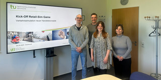 Foto: Team des Projekts RetailSim-Game: Clemens Balke, Marius Dellbrügge, Tanja Nebel, Dr. Katrin Stolz