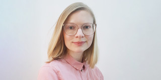 Porträtfoto von Dr. Julia Mergner