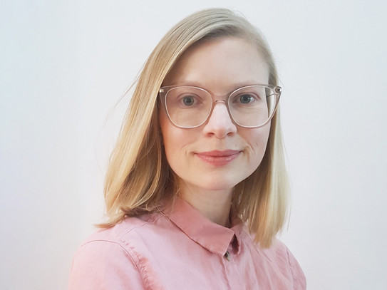 Porträtfoto von Julia Mergner
